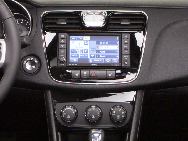 2013 Chrysler 200 S