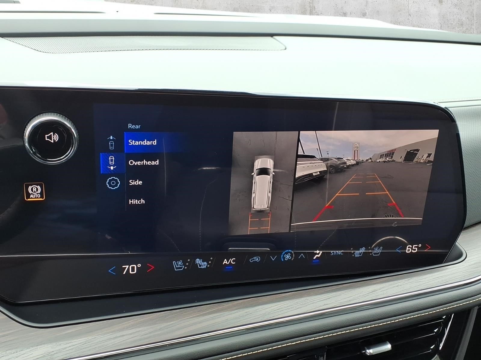 2026 Chevrolet Suburban Premier - Photo 18