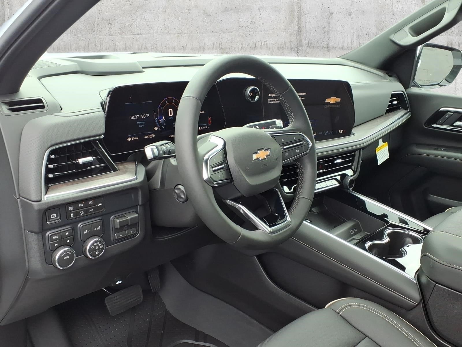 2026 Chevrolet Suburban Premier - Photo 5