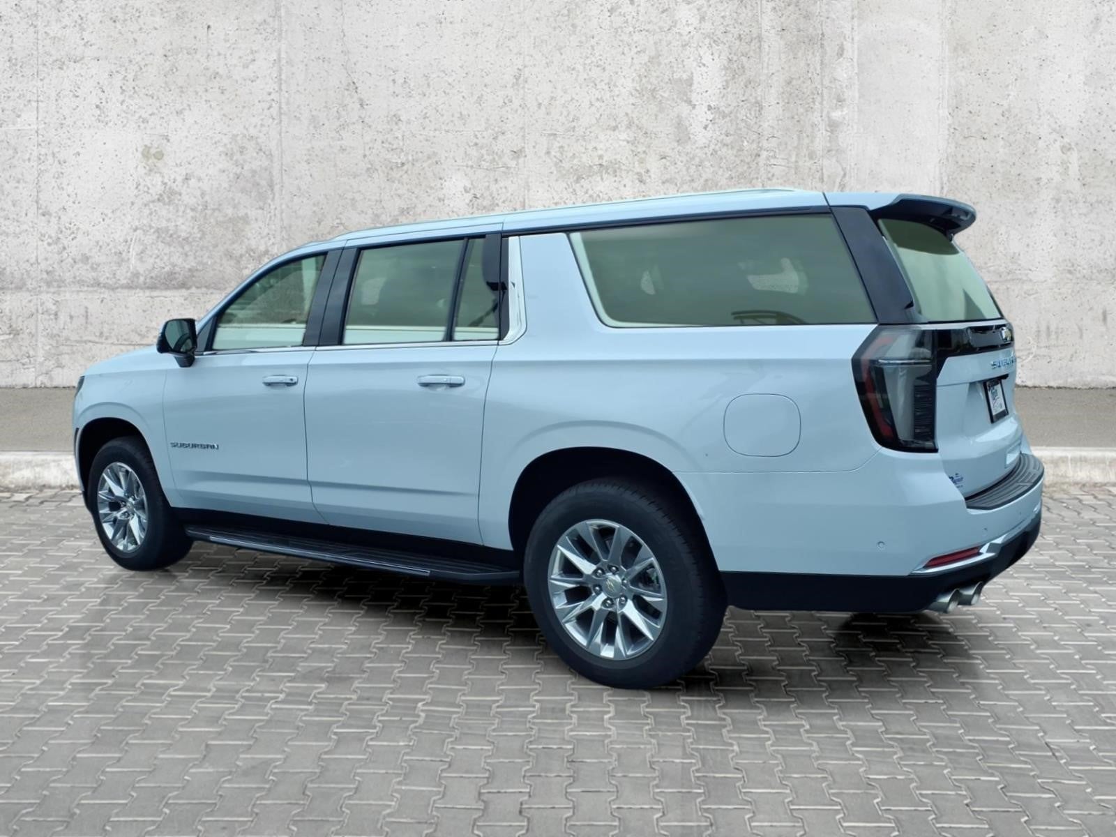 2026 Chevrolet Suburban Premier - Photo 9