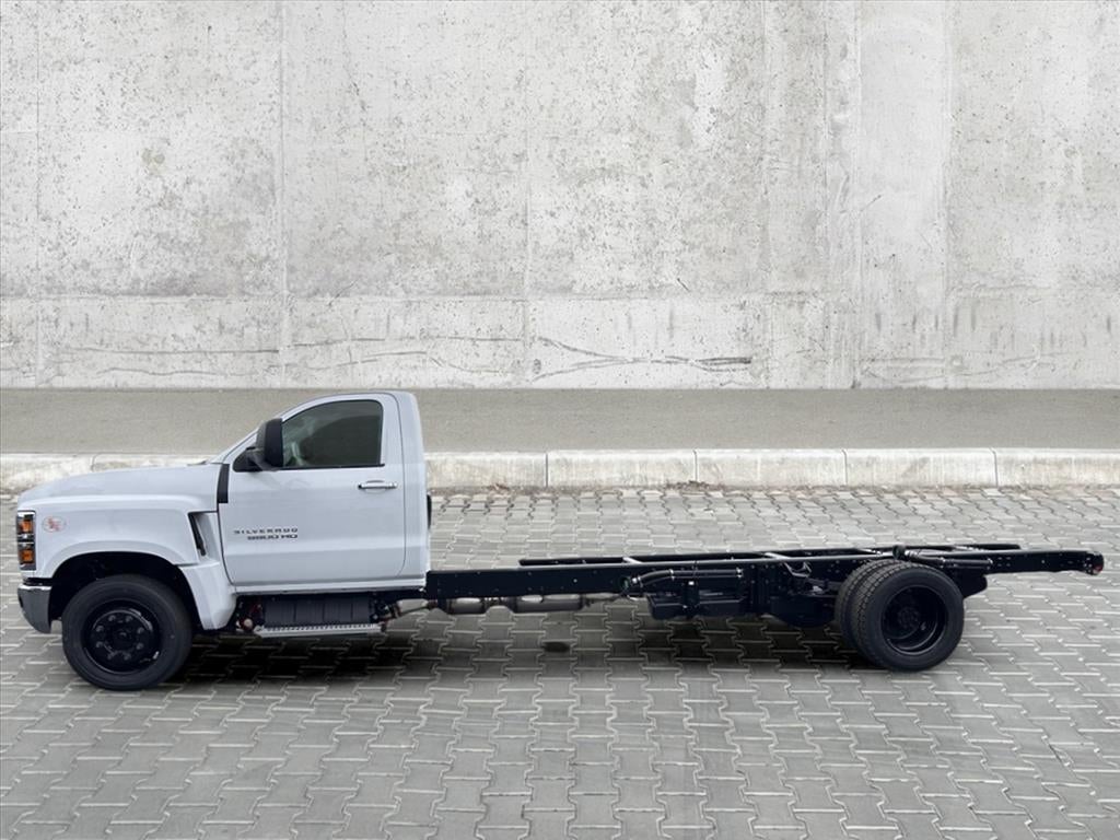 2024 Chevrolet Silverado 5500 HD Work Truck
