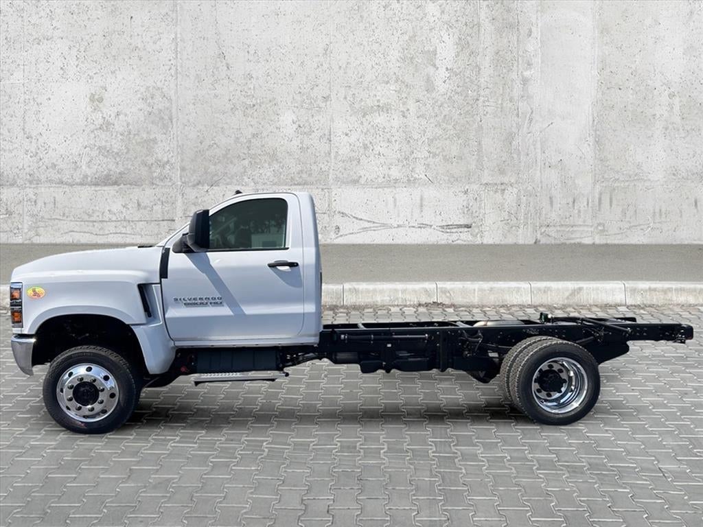 2024 Chevrolet Silverado 6500 HD LT