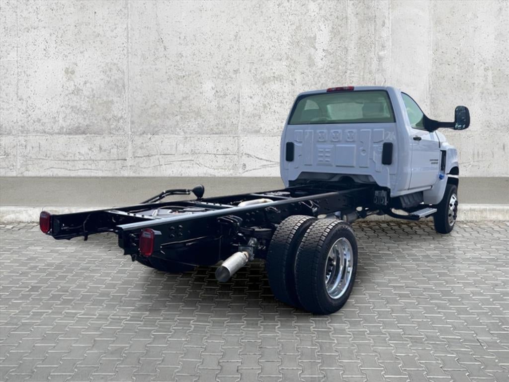 2024 Chevrolet Silverado 6500 HD LT