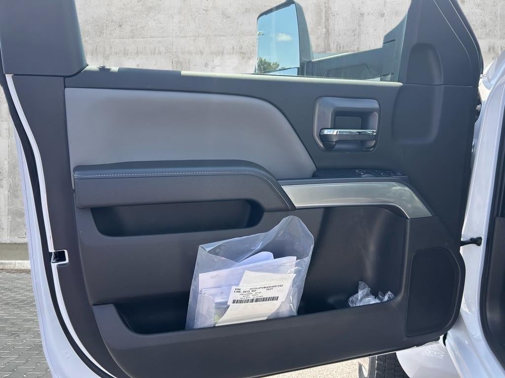 2024 Chevrolet Silverado 6500 HD LT