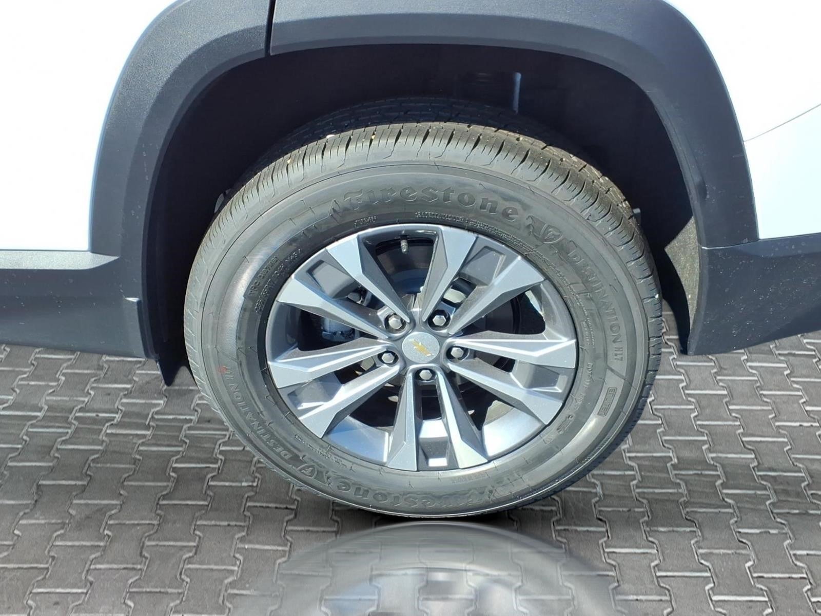 2026 Chevrolet Equinox LT - Photo 10