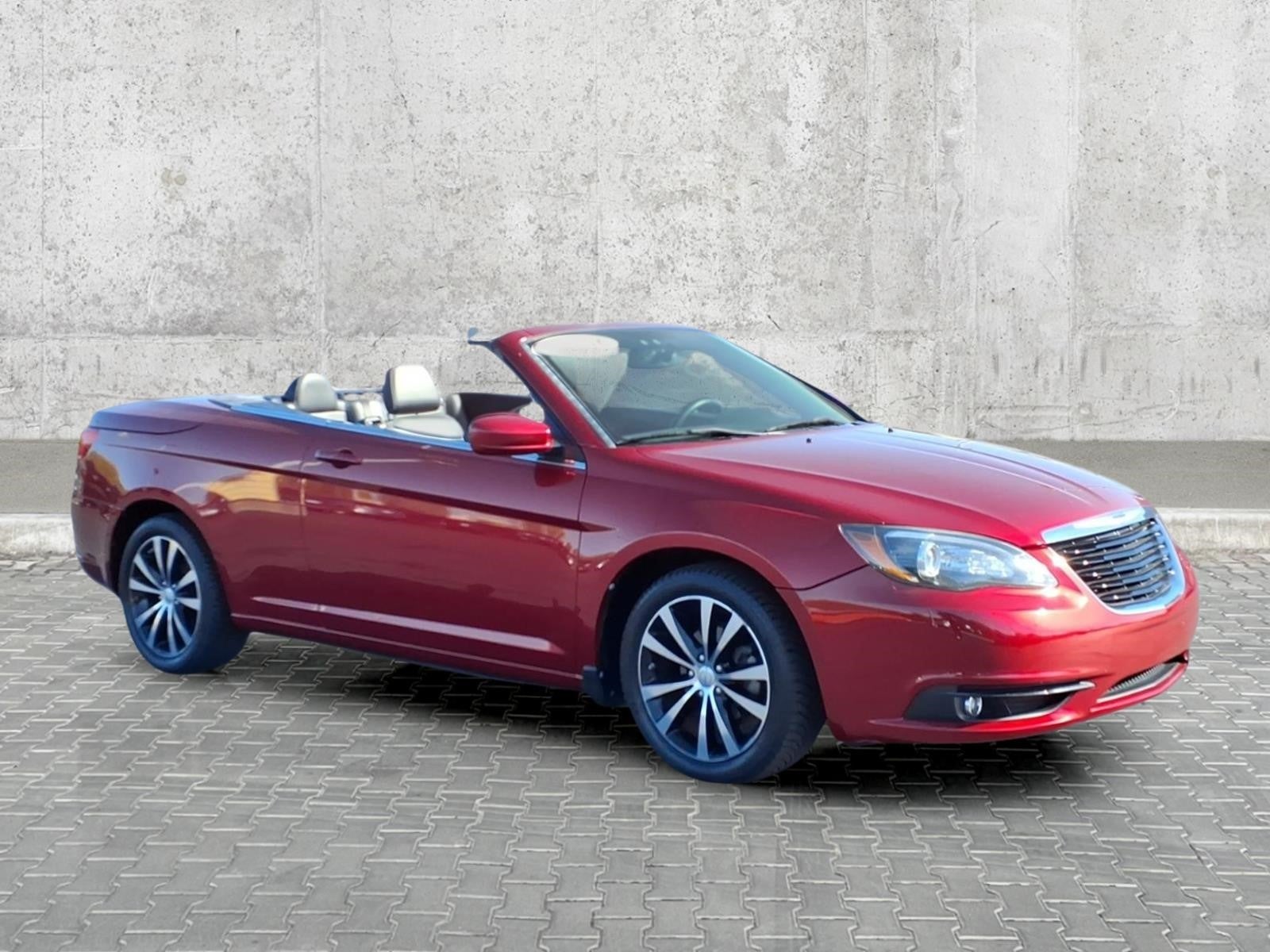 2013 Chrysler 200 S