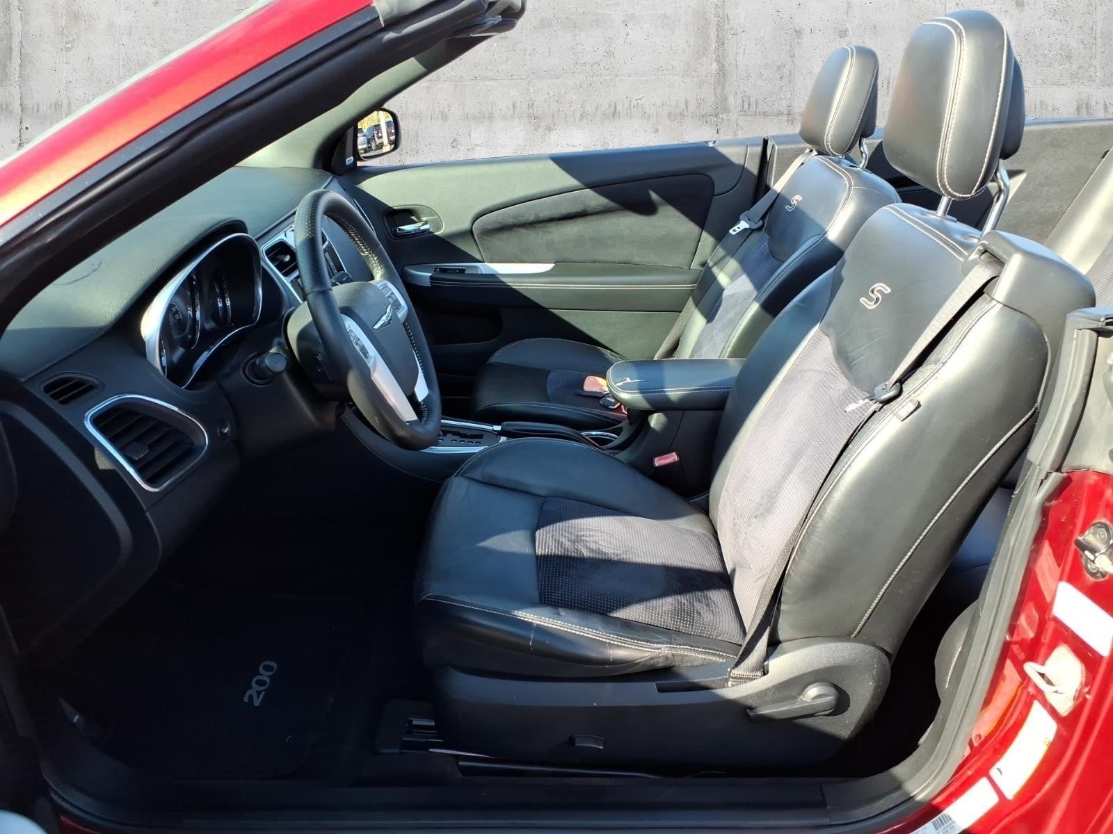 2013 Chrysler 200 S