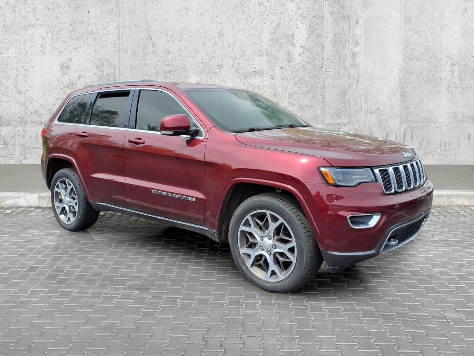 2018 Jeep Grand Cherokee Sterling Edition
