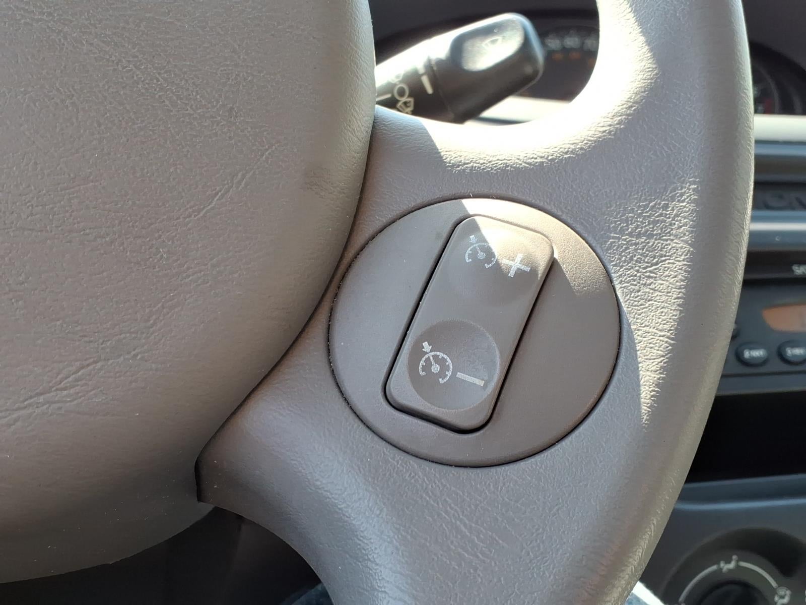 2003 Saturn Ion ION 2