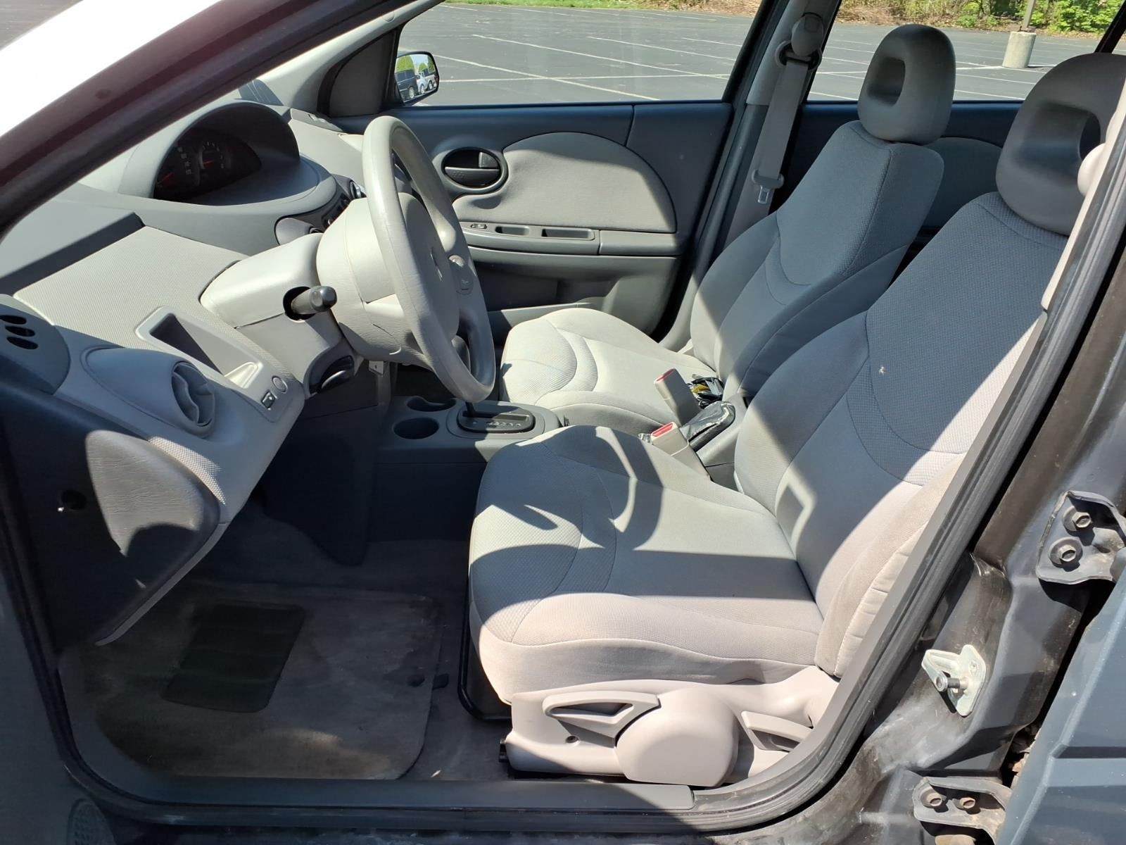 2003 Saturn Ion ION 2