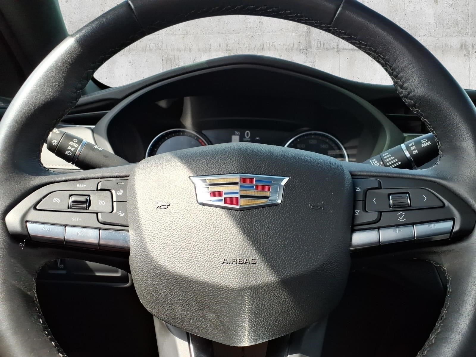 2022 Cadillac XT4 Luxury