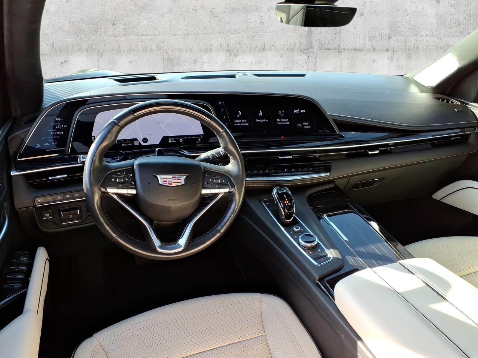 2022 Cadillac Escalade Sport