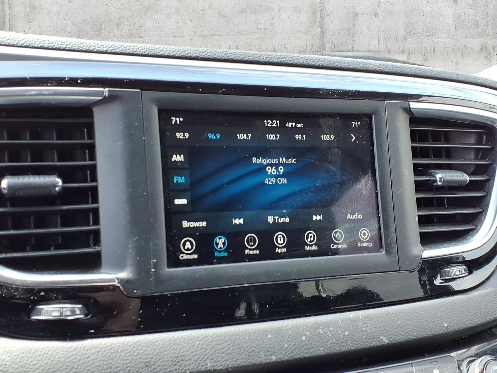 2020 Chrysler Pacifica Touring L