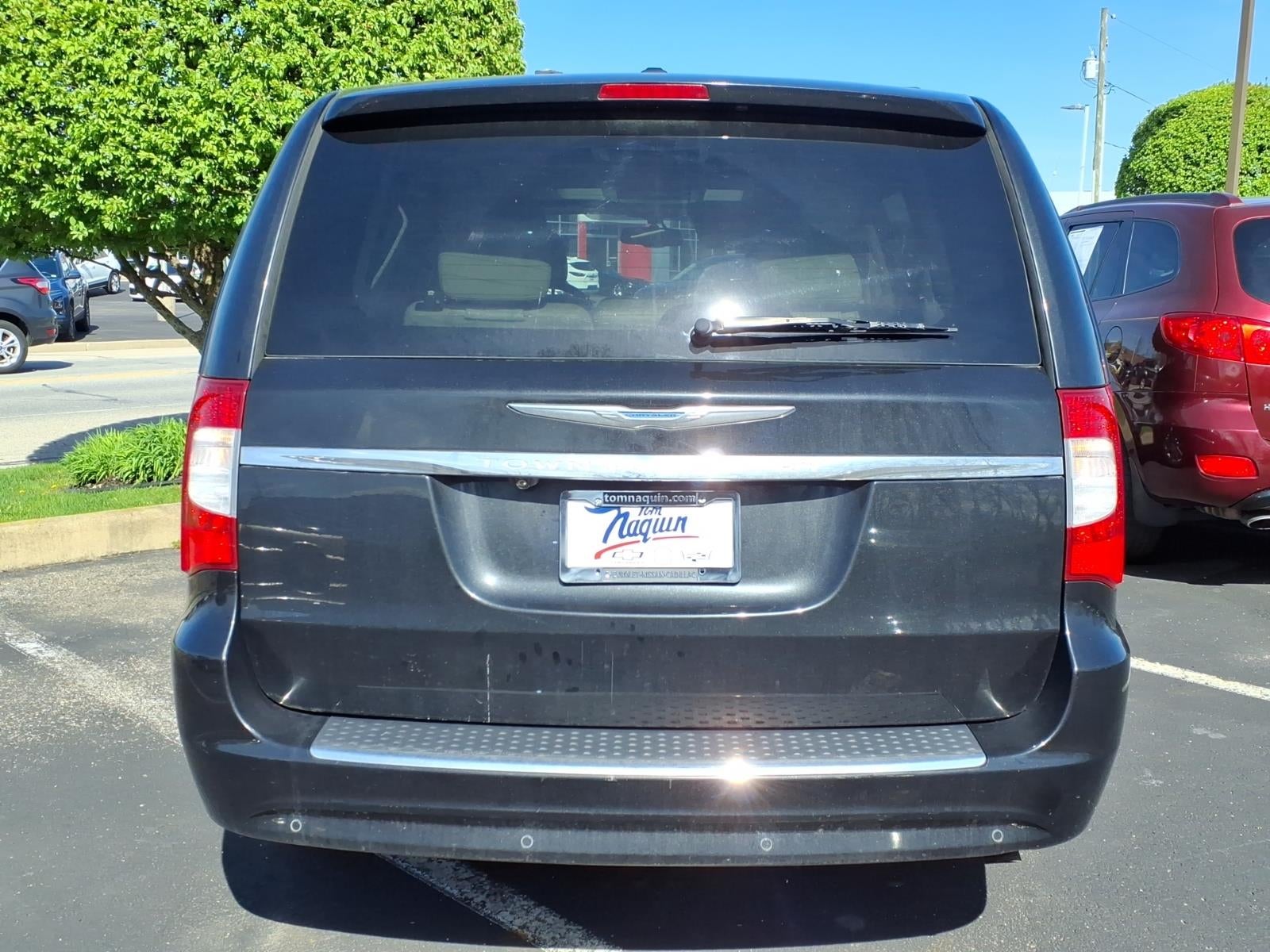 2012 Chrysler Town & Country Touring-L