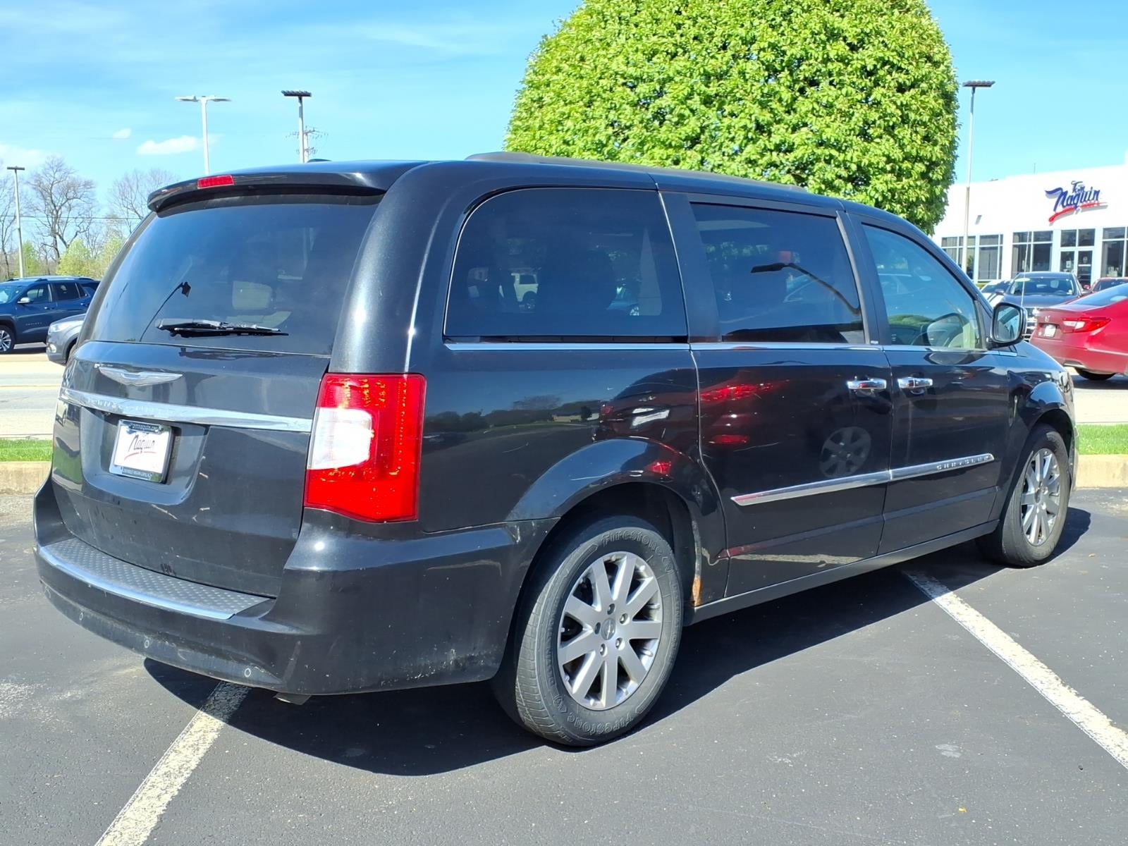 2012 Chrysler Town & Country Touring-L