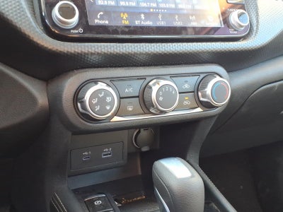 2023 Nissan Kicks SV