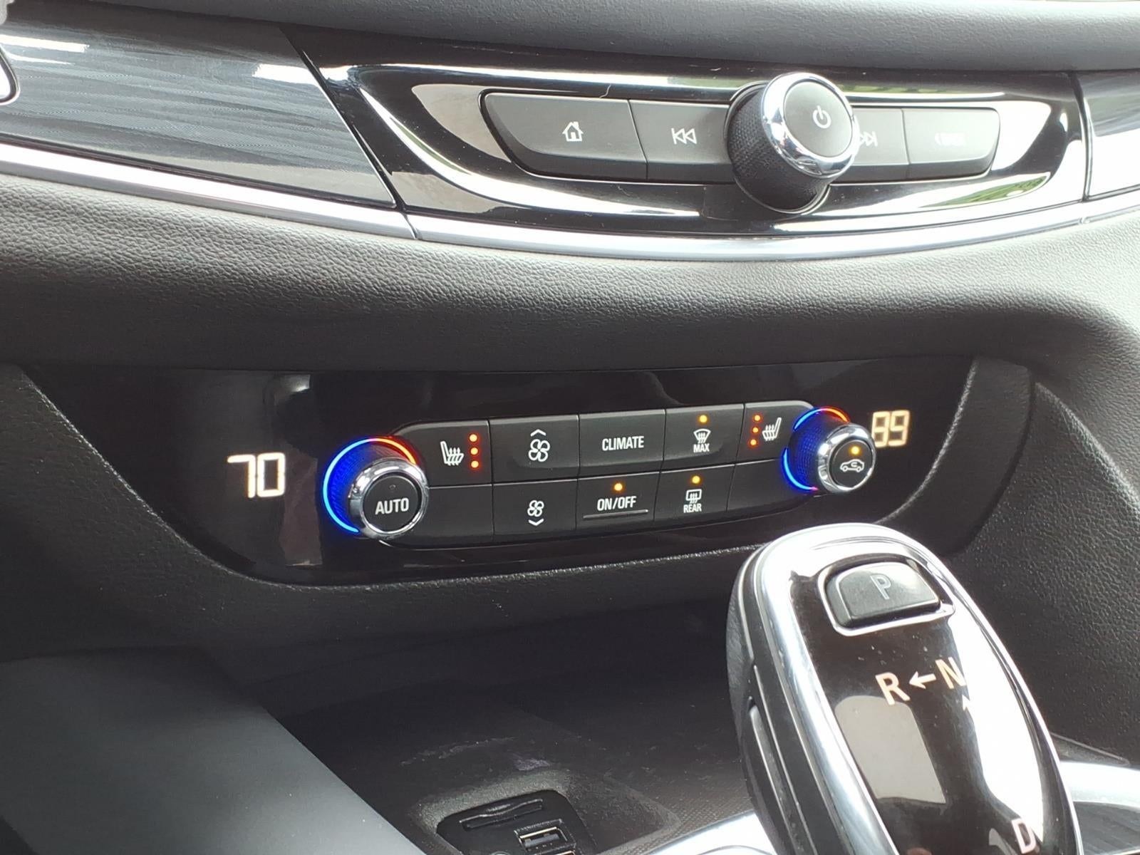 2021 Buick Enclave Essence