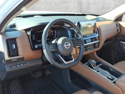 2025 Nissan Pathfinder Platinum