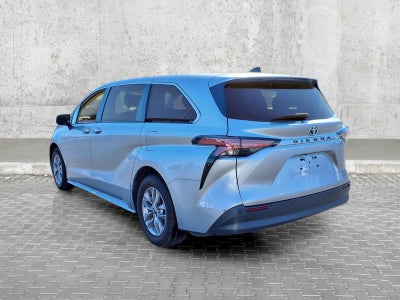 2022 Toyota Sienna XLE