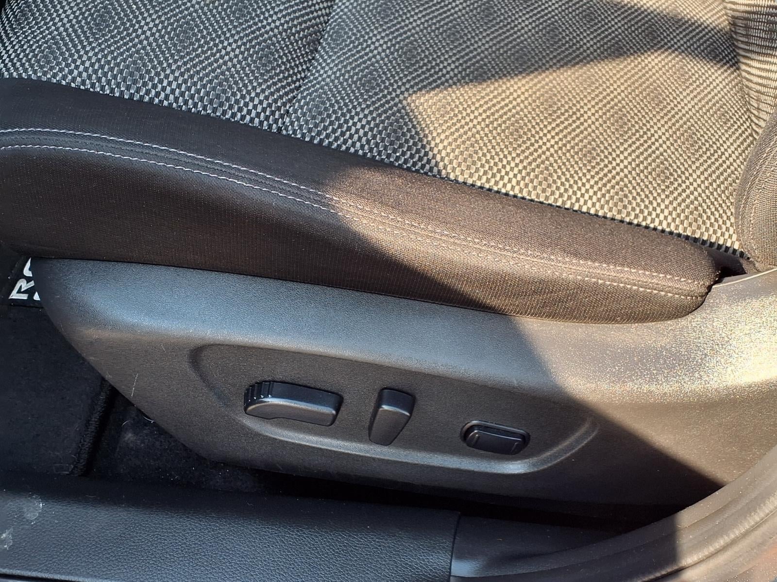 2020 Nissan Rogue Sport SV