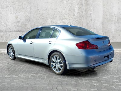 2011 INFINITI G37 Sedan x