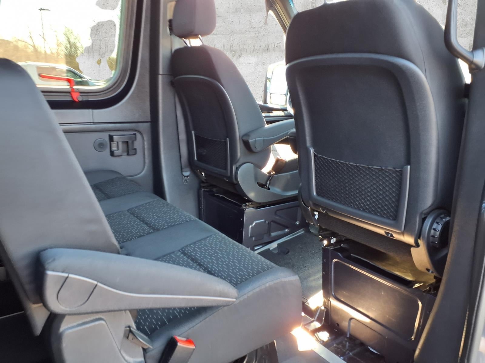 2022 Mercedes-Benz Sprinter Passenger Van 2500 STANDARD ROO